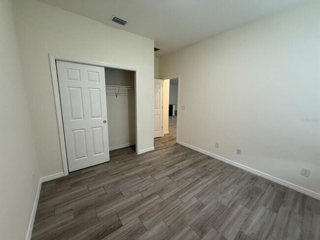 Building Photo - 397 Baytree Dr