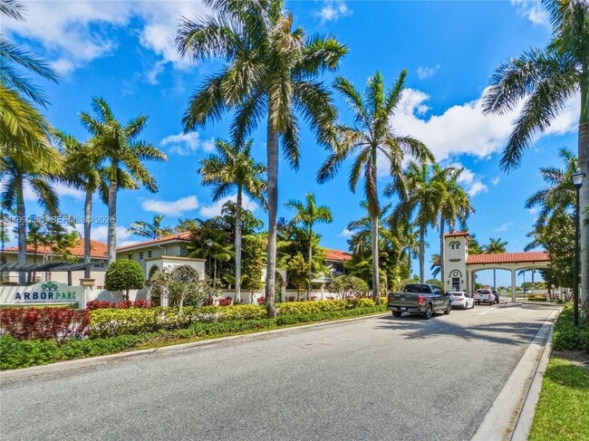 Building Photo - 6011 Woods Edge Cir