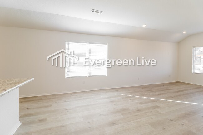 Building Photo - 190 Sarah Alyse Ln