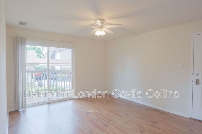 Building Photo - 725 Ridgeside Dr