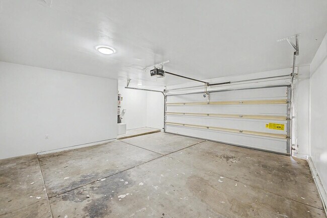 Building Photo - 11851 N 76th Dr