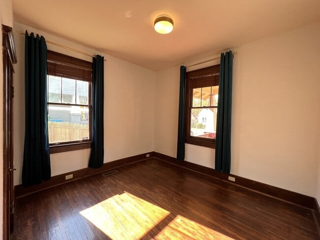 Building Photo - 2428 Jefferson Ave