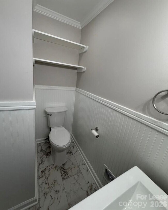 Building Photo - 4201 University Dr