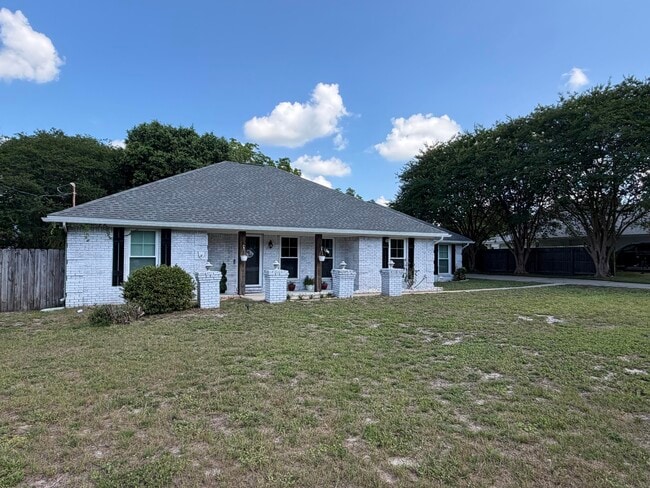 Building Photo - 220 Wynnehaven Beach Rd