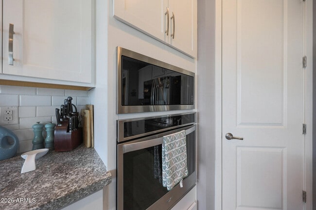 Building Photo - 5121 N 181st Dr