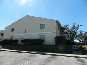 Building Photo - 302 Cherokee Ct