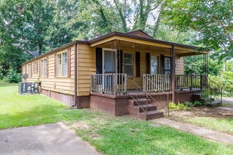 Building Photo - 2 Bedroom Duplex in Bessemer