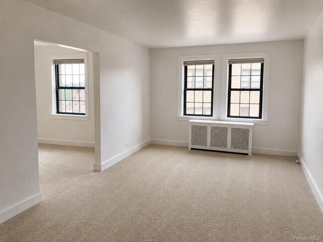 Building Photo - 23 Old Mamaroneck Rd