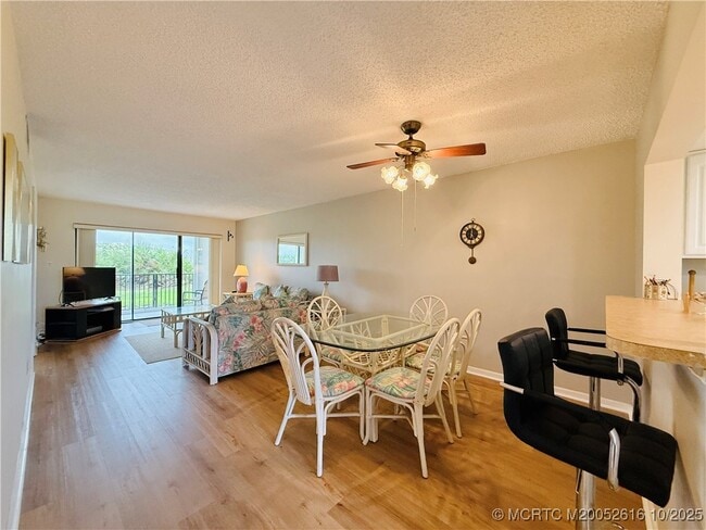 Building Photo - 9490 S Ocean Dr
