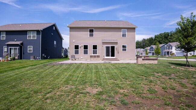 Building Photo - 7320 Blackwell Dr