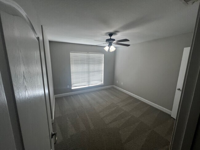 Building Photo - 9722 Misty Meadow Ln