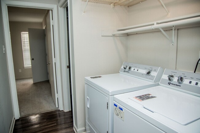 Building Photo - Three Bedroom Adjacent to the Villas at Ro...