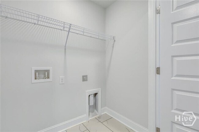Building Photo - 524 Gov Treutlen Cir