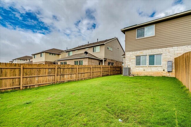 Building Photo - 439 White Steppe Way