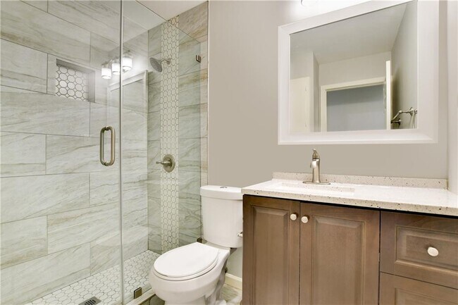 Building Photo - 5204 Creekline Dr