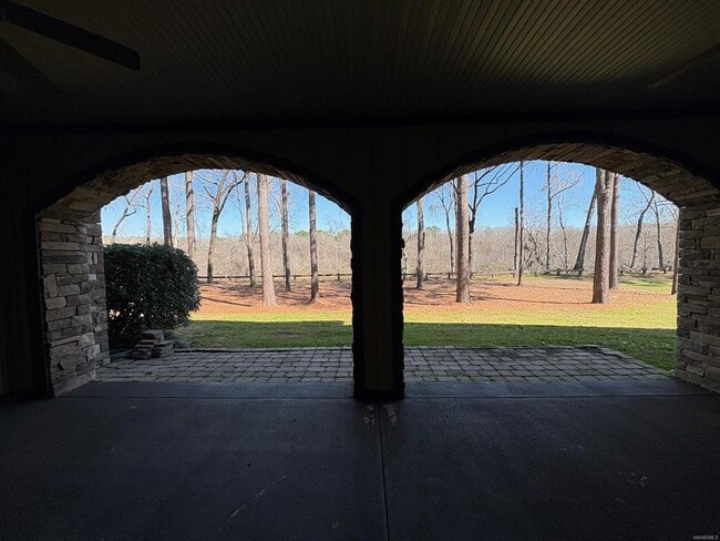 Building Photo - 461 Waters Edge