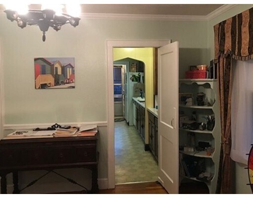 Building Photo - 152 Chestnut Hill Ave