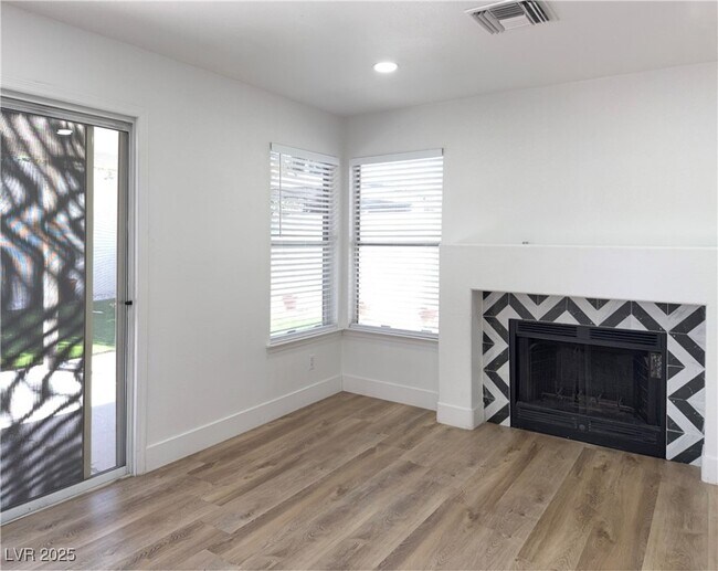 Building Photo - 80 Sea Holly Way