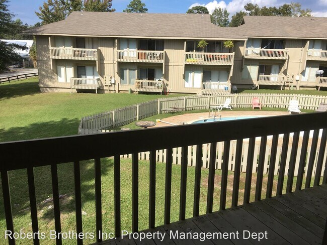 Building Photo - 1 br, 1 bath House - 2066 Sea Cliff Drive