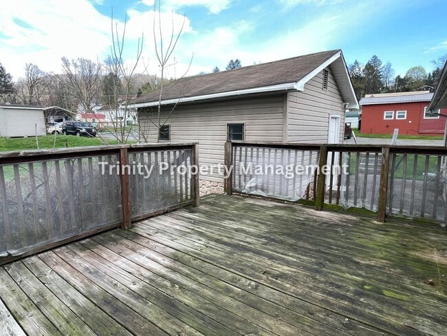 Building Photo - 143 Camden St