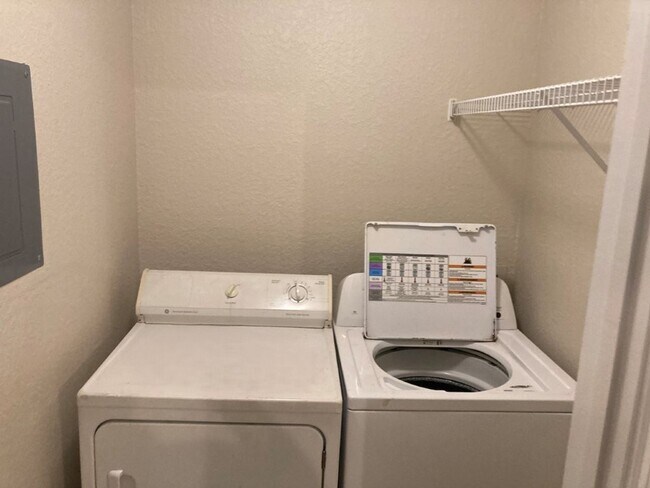 Building Photo - 2-Bedroom, 2-Bath Condo at Park Central – ...