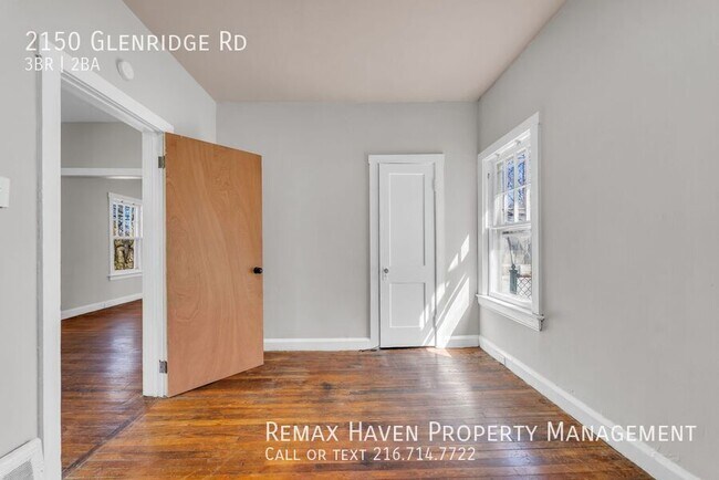 Building Photo - 2150 Glenridge Rd