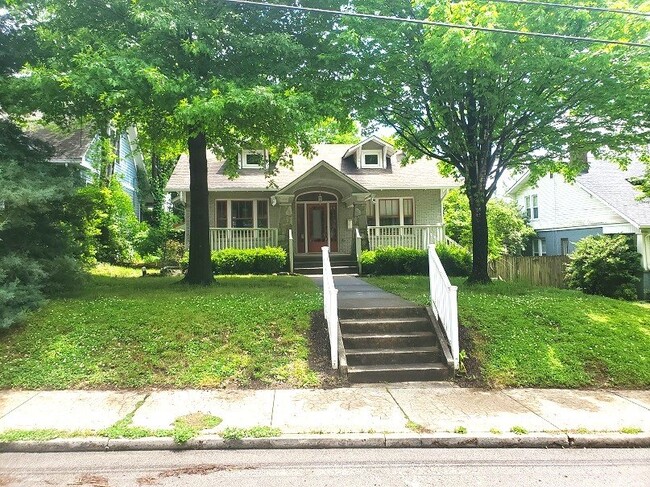 Primary Photo - Check out this beautiful 3BR/2BA bungalow ...