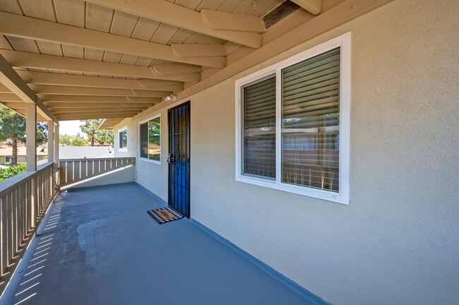 Building Photo - 2620 W Aurora St