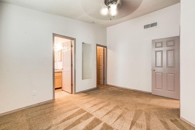 Building Photo - 11976 Mesquite Bush Dr