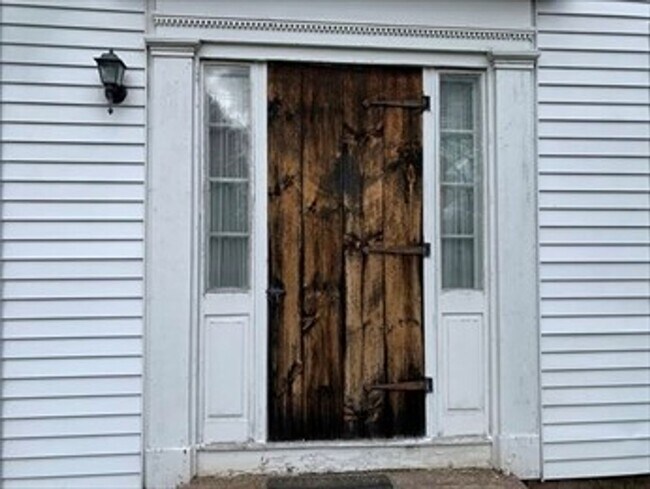 Building Photo - 717-719 Stony Hill Road