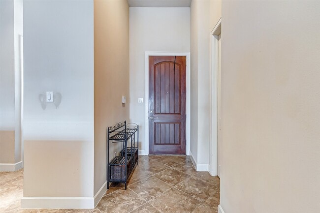 Building Photo - 17040 W Farm To Market 1097
