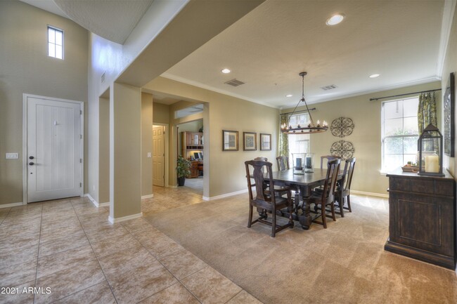 Building Photo - 9273 E Western Saddle Way