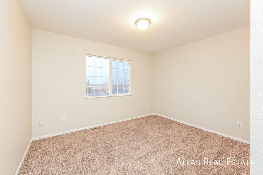 Building Photo - 6423 Elsinore Dr