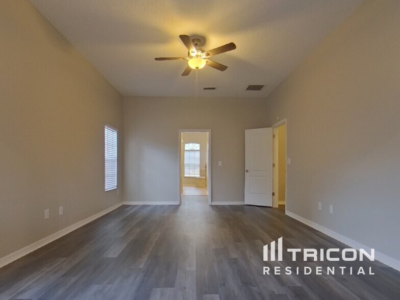 Building Photo - 258 Shady Oaks Cir