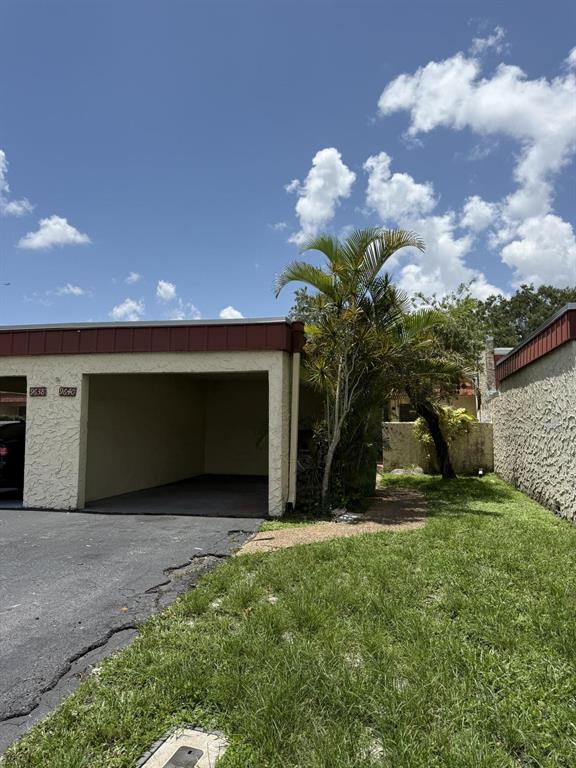 Building Photo - 9640 NW 65th St