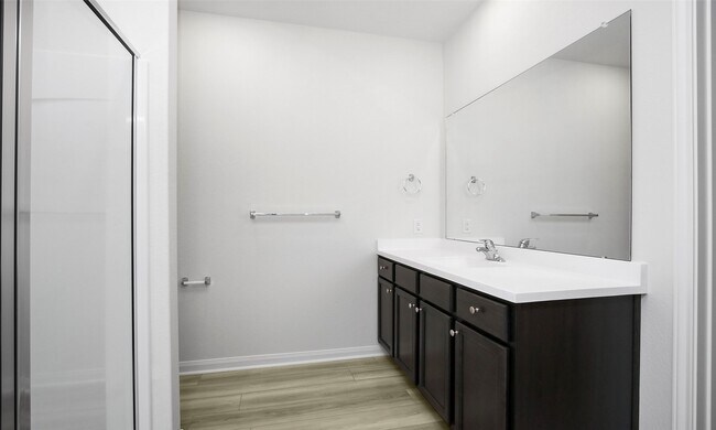 Building Photo - 440 Lone Rider Dr
