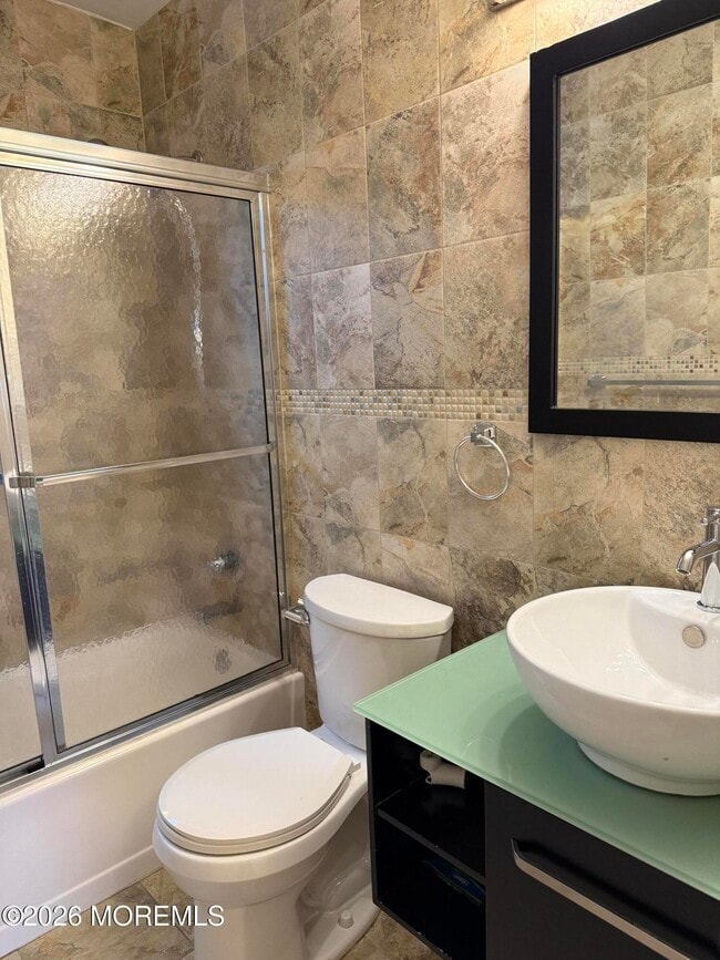 Building Photo - 35 Sternberger Ave