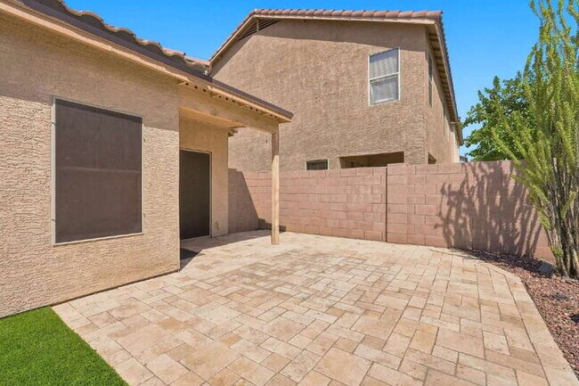 Building Photo - 7500 E Deer Valley Rd