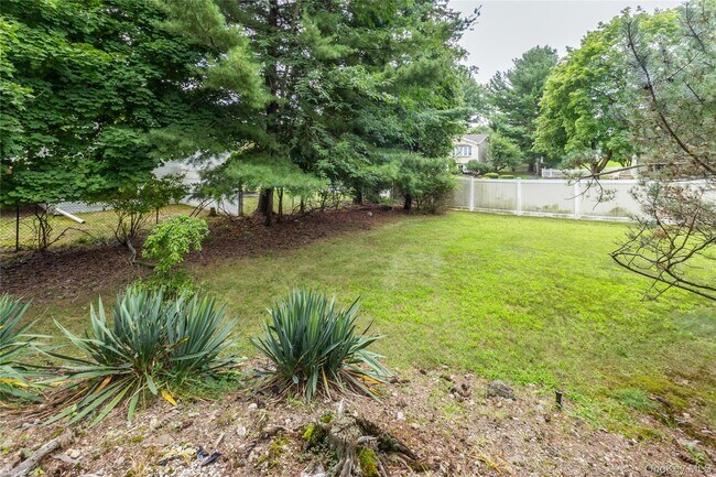 Building Photo - 31 Gleason Dr