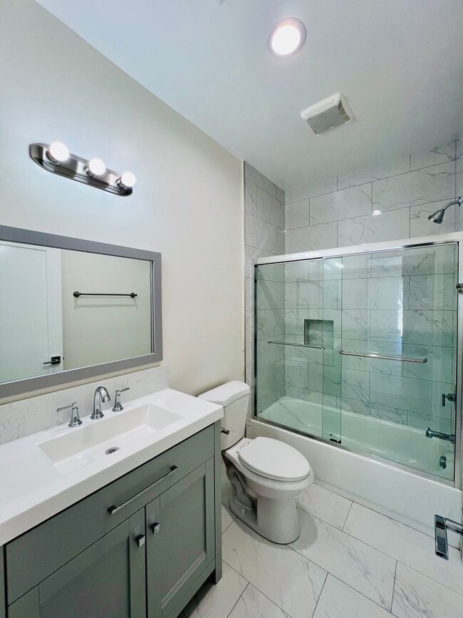 Building Photo - ASANANTONIO #C