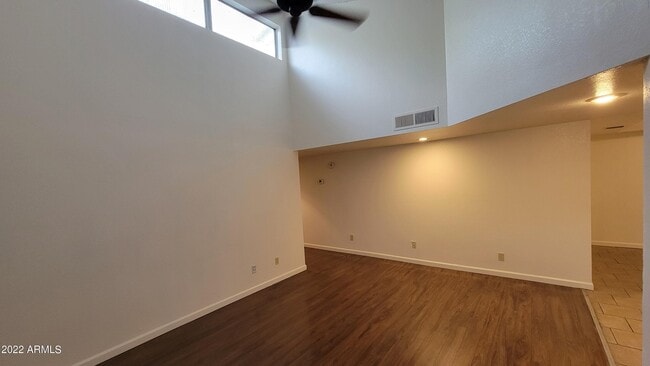 Building Photo - 9201 N 47th Dr