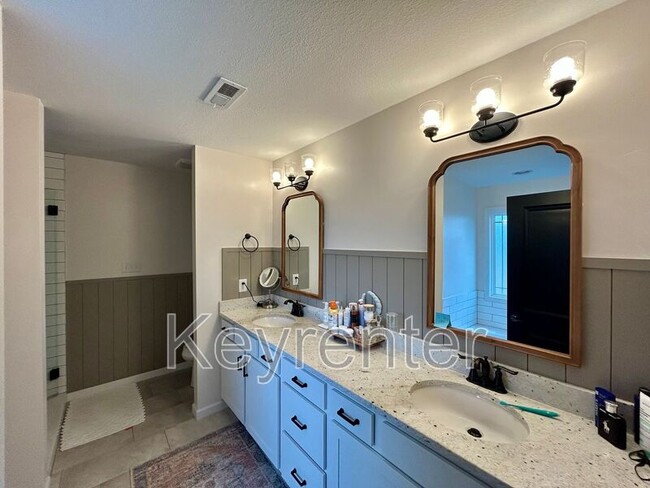 Building Photo - 2242 Nora Mae Rd