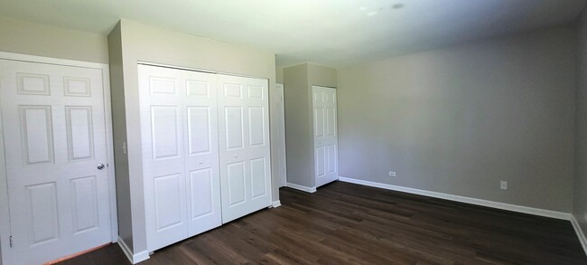 Building Photo - 336 Burr Oak Cir