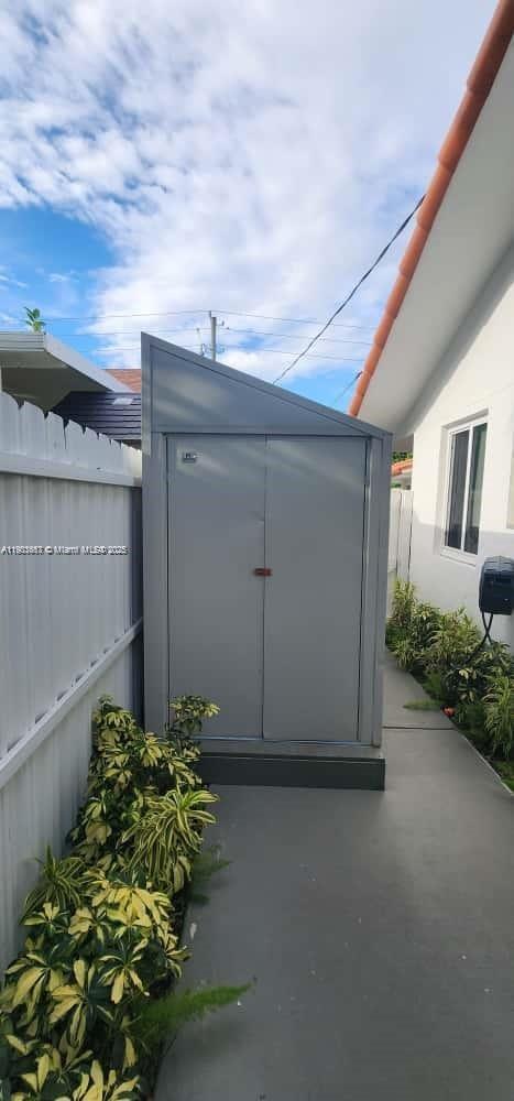 Building Photo - 1828 NW 4th St