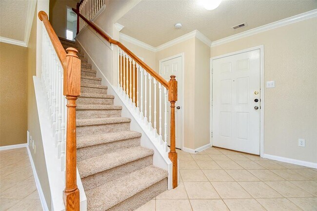 Building Photo - 22238 Orchard Dale Dr