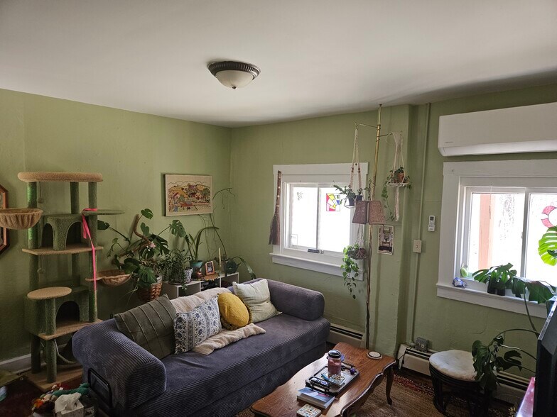 Building Photo - 121 N Lancaster St