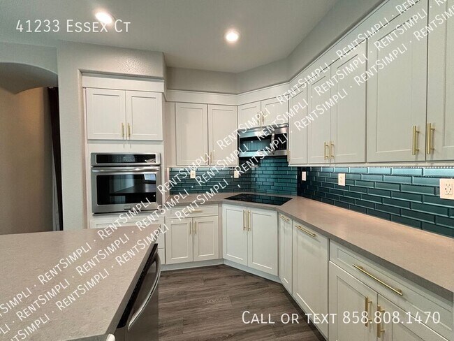 Building Photo - 41233 Essex Ct