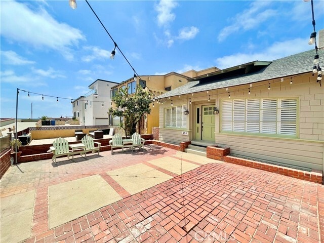 Building Photo - 25 9th St
