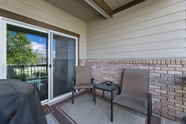 Building Photo - 2 Bed 3.5 Bath Townhome in Fort Collins!