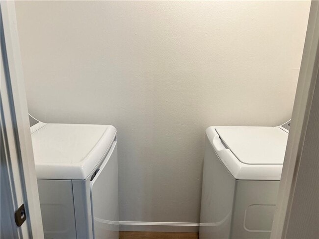 Building Photo - 2899 Meridian Pl